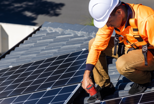 cost to remove and reinstall solar panels in 2025